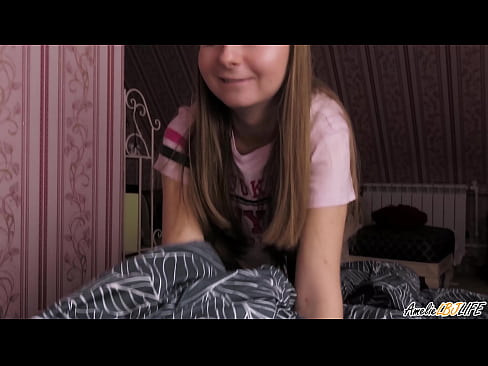 ❤️ Blonde Sucks her Best Friend Deeply και παίρνει σπέρμα στο στόμα της ☑ Σούπερ πορνό ❌❤